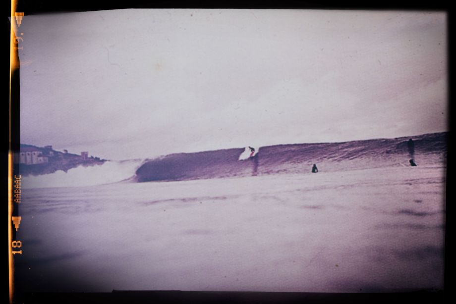 Dennis on a nice Mundaka wave